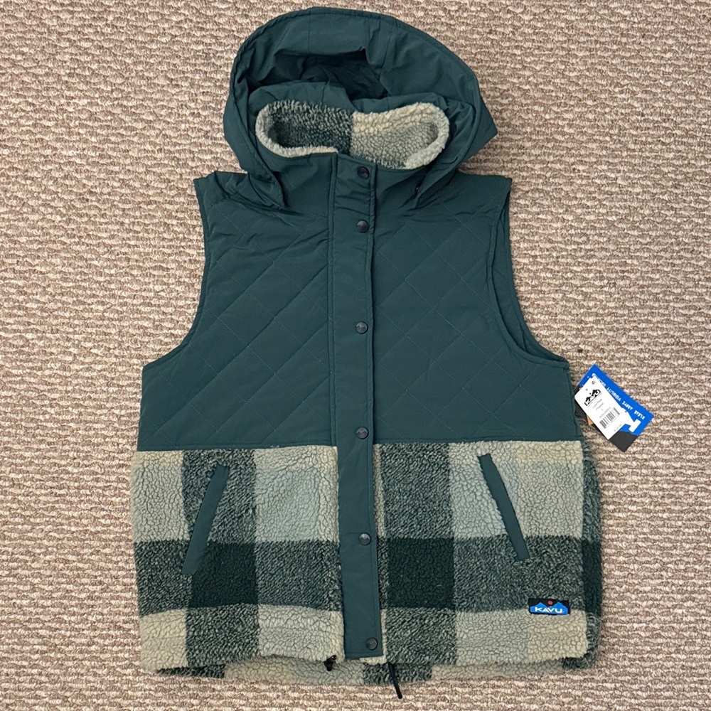 New Kavu Luna Peak Vest - women's large - plaid green hooded winter travel NWT - Picture 2 of 13